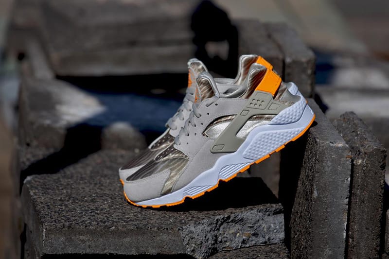 Nike Air Huarache「Desert Sand」配色
