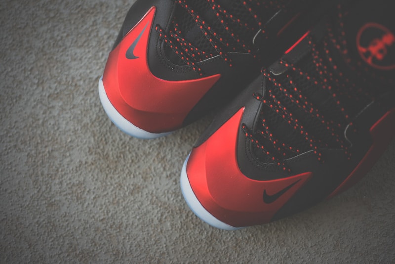 近賞 Nike Lil Penny Posite 全新配色設計「University Red」