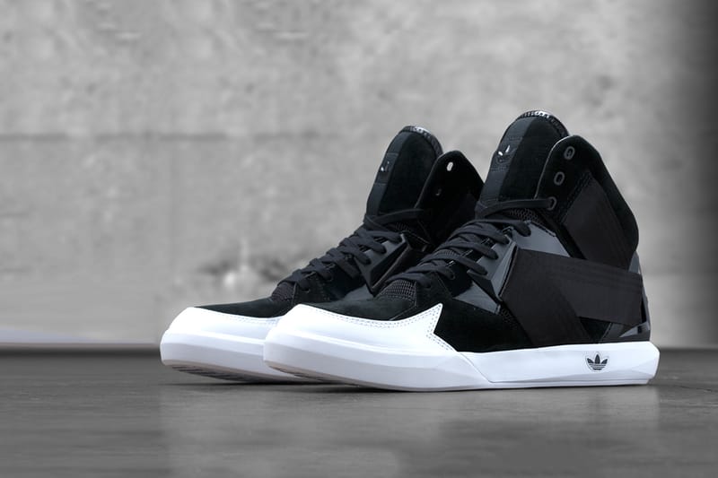 adidas Originals C-10 運動鞋