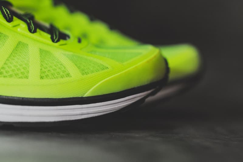 近賞 APL Windchill 跑鞋