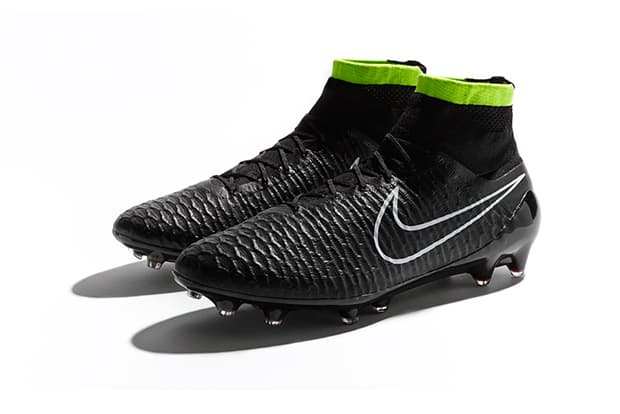 Nike Football 2014「Stealth」系列