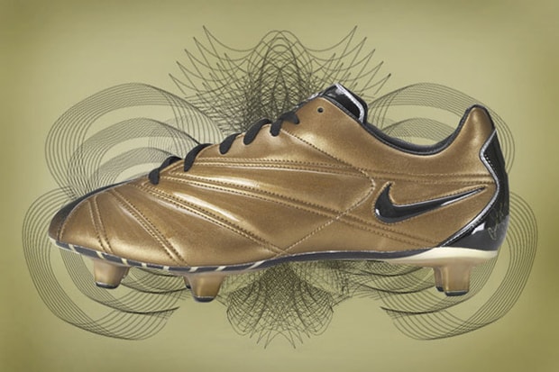 Nike Mercurial 系列歷代足球鞋回顧