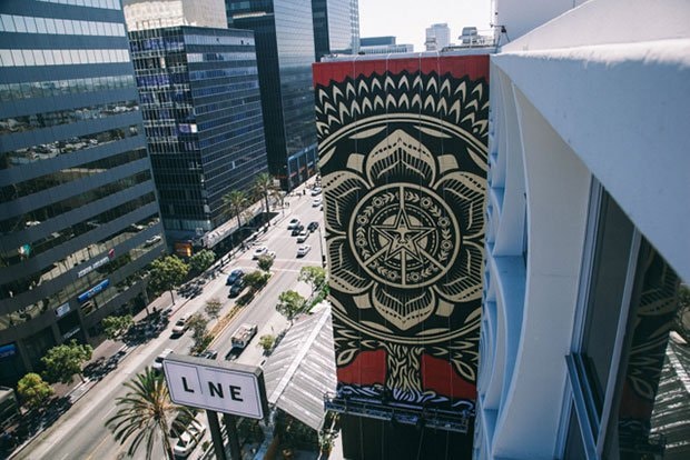 Shepard Fairey 為洛杉磯酒店 The Line Hotel 創作大型壁畫「Peace Tree」