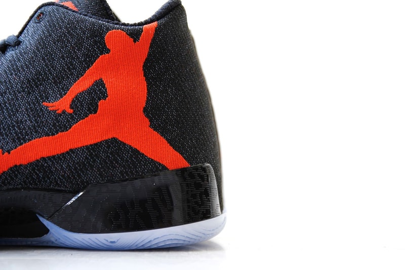 近賞 Air Jordan XX9「Team Orange」配色