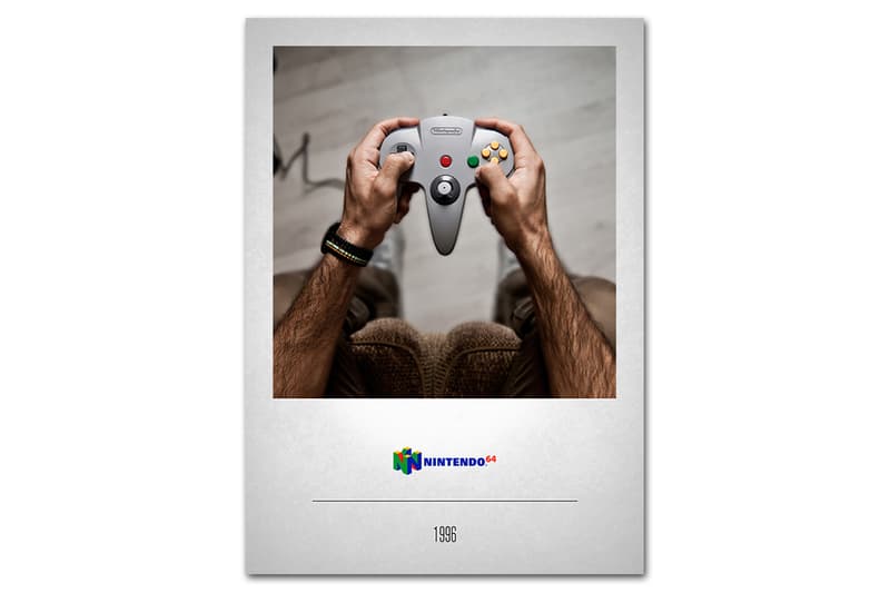 Javier Laspiur 展示電子遊戲手柄發展史