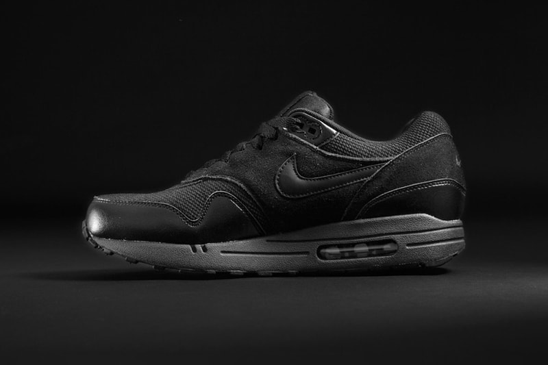 Foot Locker 聯手 adidas Originals &amp; Nike 推出「Triple Black」獨佔聯名系列