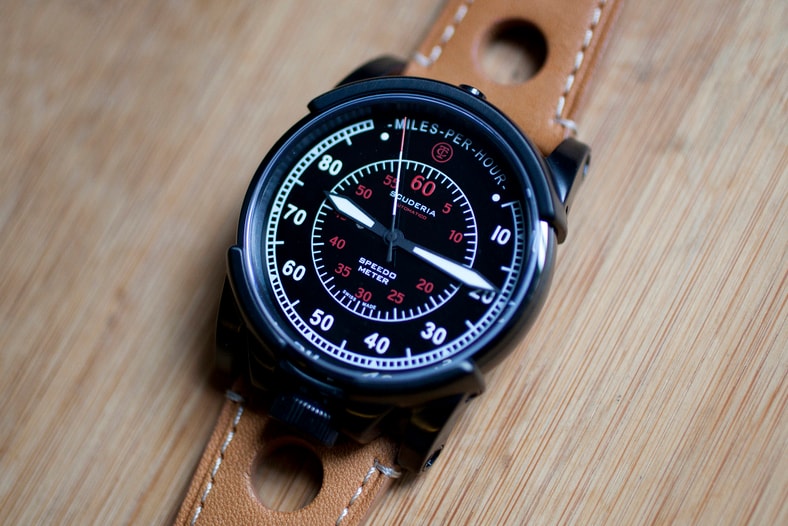 跟隨 HODINKEE 一同近賞 CT Scuderia Dashboard 腕錶系列