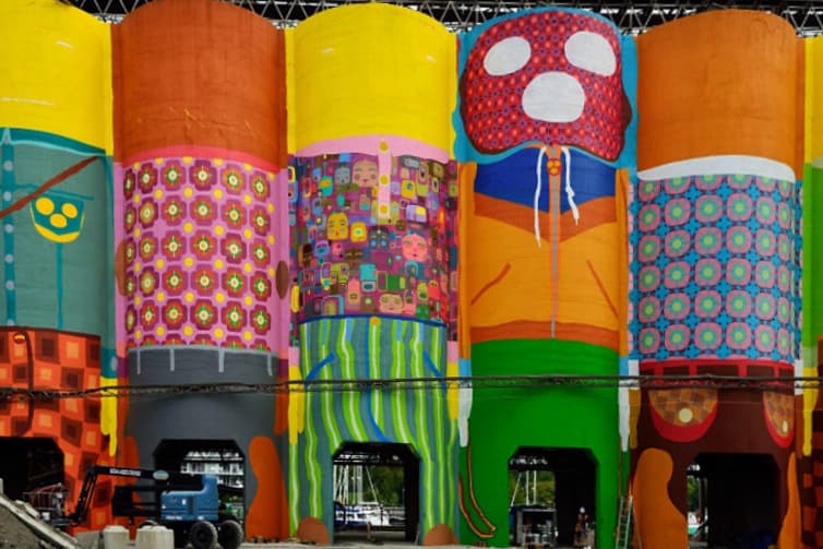 Os Gemeos 於溫哥華創作最新巨型壁畫作「Giants」