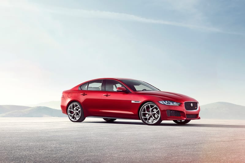 2016 年式樣 Jaguar XE 運動轎車