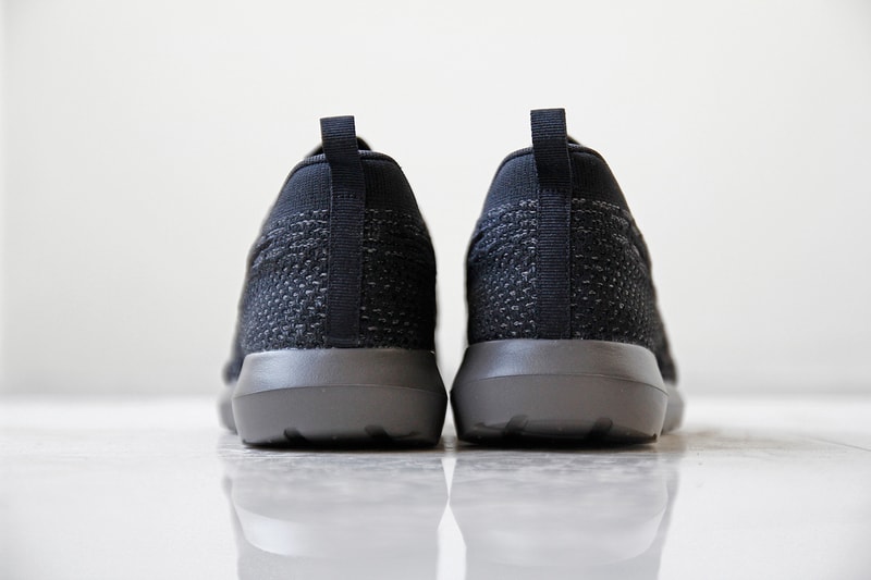 近賞 Nike Flyknit Roshe Run「Midnight Fog」配色