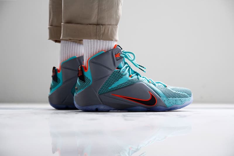 近赏 Nike LEBRON 12「NSRL」配色