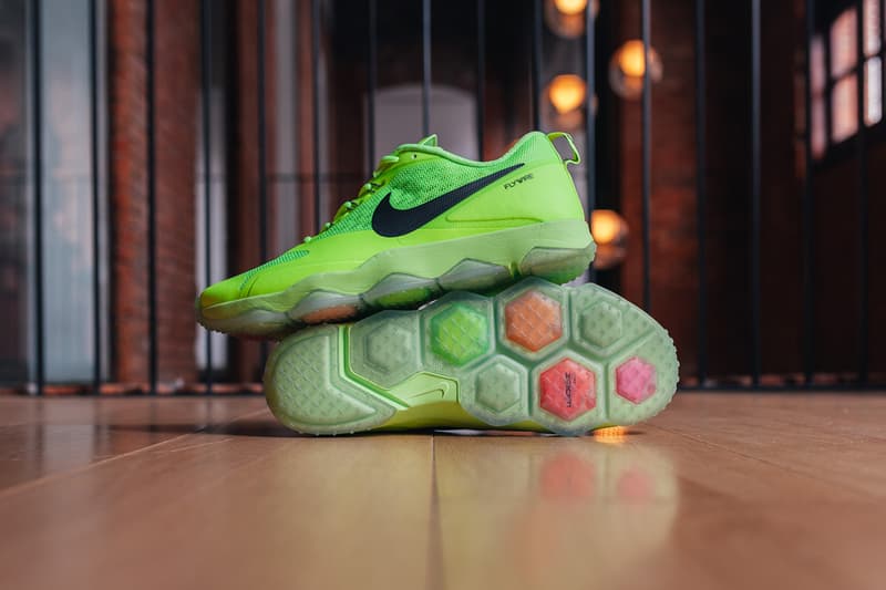 近賞 Nike Zoom Hypercross Trainer 螢光綠配色