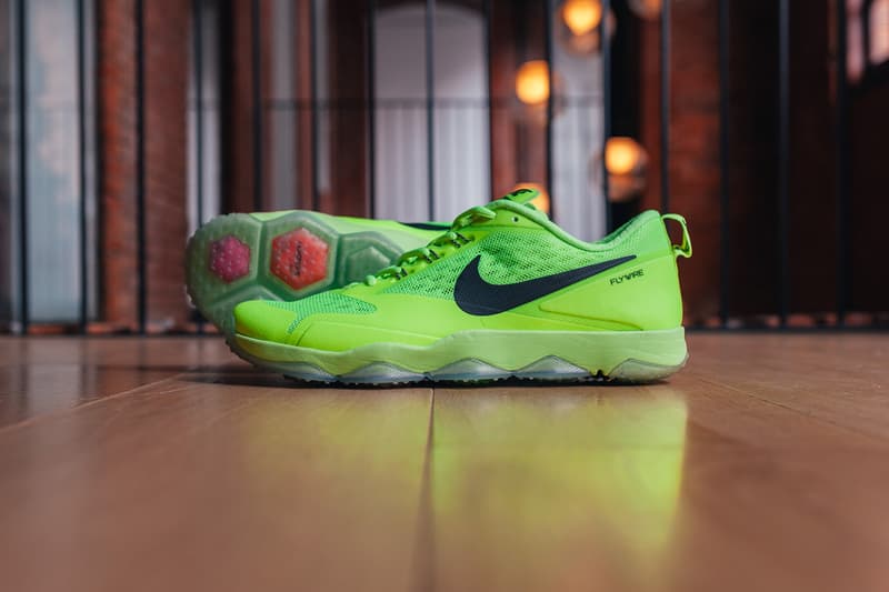 近賞 Nike Zoom Hypercross Trainer 螢光綠配色