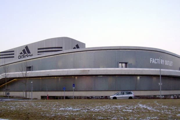 《Business Insider》披露 adidas 受困於招募員工前來德國 Herzogenaurach 鎮總部工作