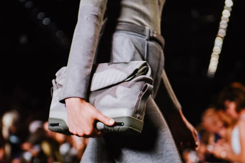 Alexander Wang 於 2015 春夏女裝系列中融入大量經典球鞋元素