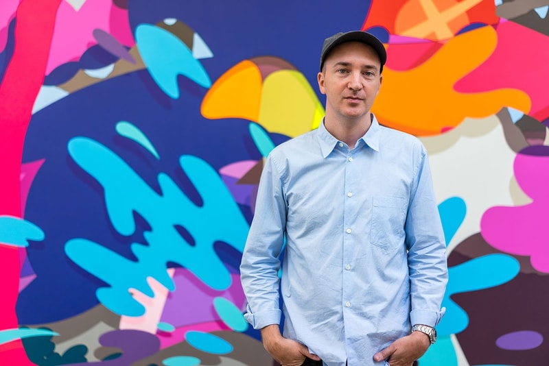 KAWS 於  Honor Fraser Gallery 開辦「Man’s Best Friend」個人展覽現場回顧