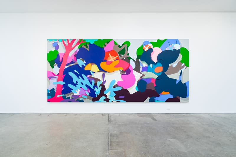 KAWS 於  Honor Fraser Gallery 開辦「Man’s Best Friend」個人展覽現場回顧