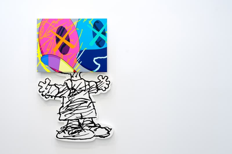 KAWS 於  Honor Fraser Gallery 開辦「Man’s Best Friend」個人展覽現場回顧