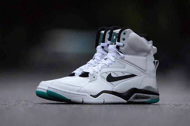 Nike Air Command Force「Emerald」配色設計