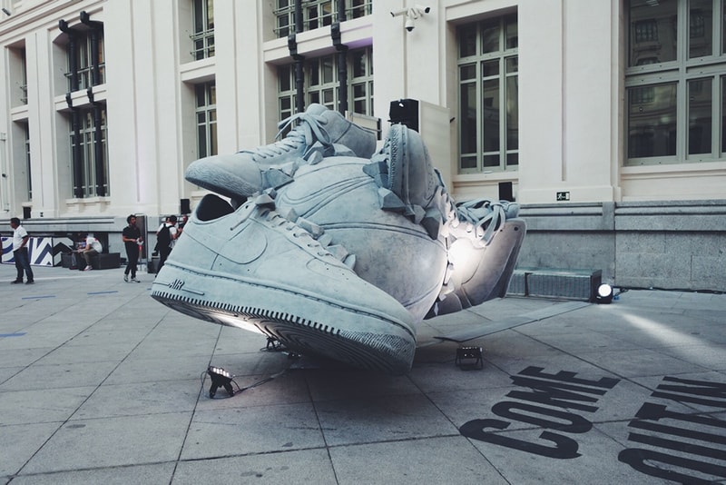 Nike Sneakerball 概念雕塑