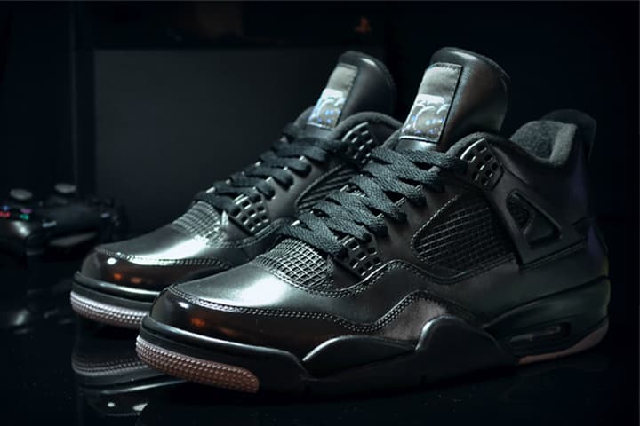 Air Jordan 4「PlayStation 4」主題特製版設計