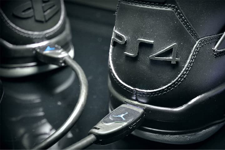 Air Jordan 4「PlayStation 4」主題特製版設計