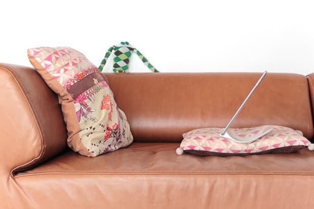 Yohann 創意 iPad 底座