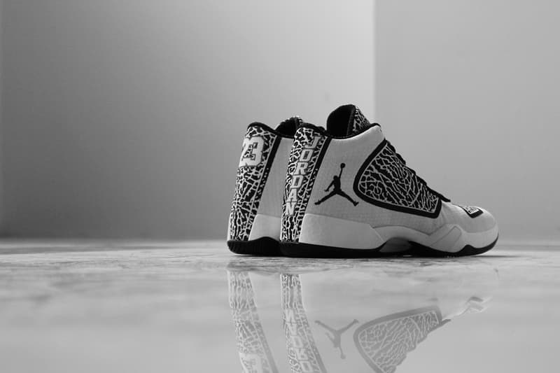 近賞 Air Jordan XX9 White/Black 配色
