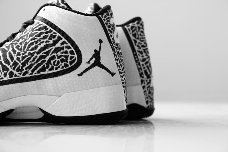 近賞 Air Jordan XX9 White/Black 配色