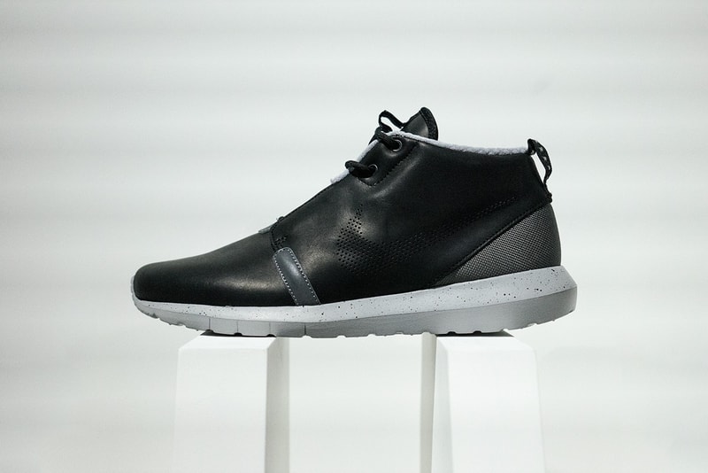 預覽 Nike Roshe Run SneakerBoot 黑/白配色設計