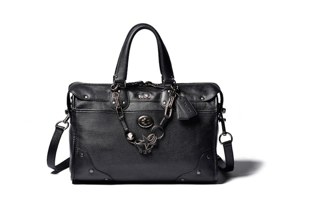 AMBUSH x Coach「The Rhyder Charm」聯名手提包