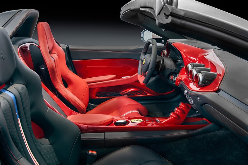 Ferrari F60 America 紀念版跑車