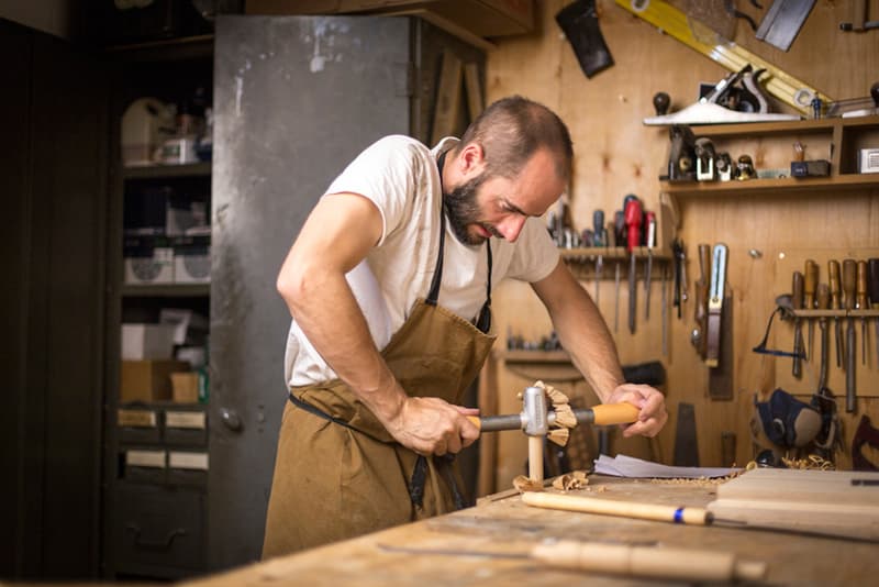 Gareth Neal 打造 Nàdurra Dram 凳子