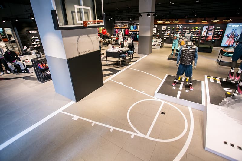 微笑逢甲 Nike 台中旗艦店開幕