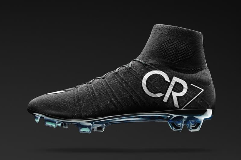 Nike 發佈 Cristiano Ronaldo 全新足球靴 Mercurial Superfly CR7 