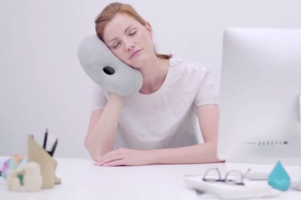 Ostrich Pillow Mini 全新鴕鳥枕頭