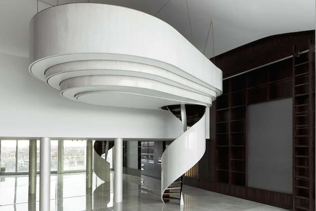 Foster Lomas Architects 為 Riverside 住所打造旋轉樓梯裝置