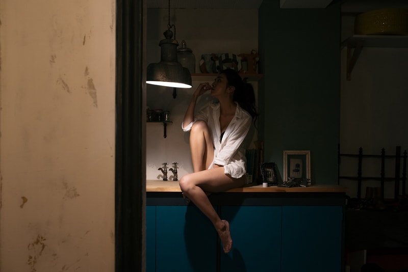 THROUGH THE LENS: 攝影師 Shun Okada