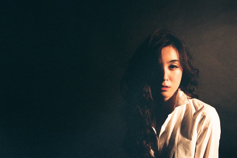 THROUGH THE LENS: 攝影師 Shun Okada