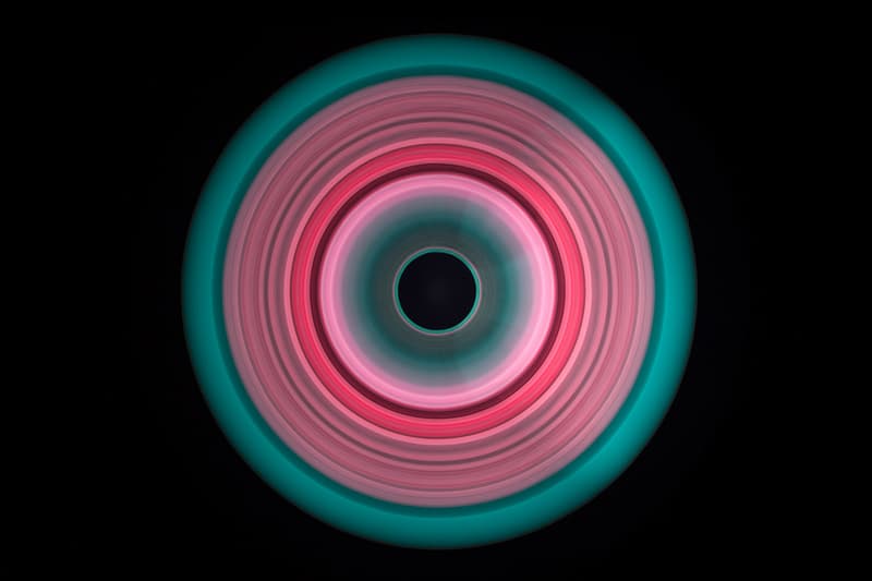 欣賞以 Nike 經典球鞋為主題拍攝的攝影集