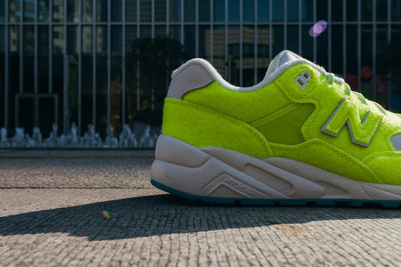 近賞 mita sneakers x New Balance MRT580 「The Battle of Surfaces」聯名鞋款