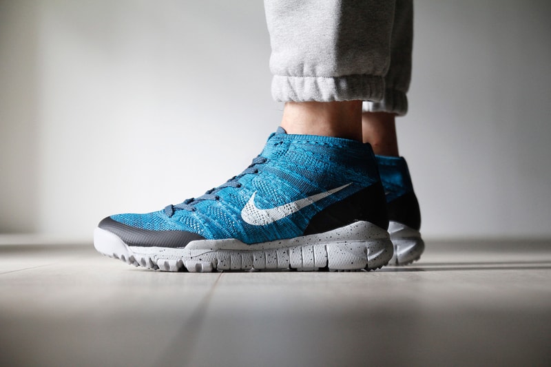 近賞 Nike Flyknit Trainer Chukka FSB「Squadron Blue」配色