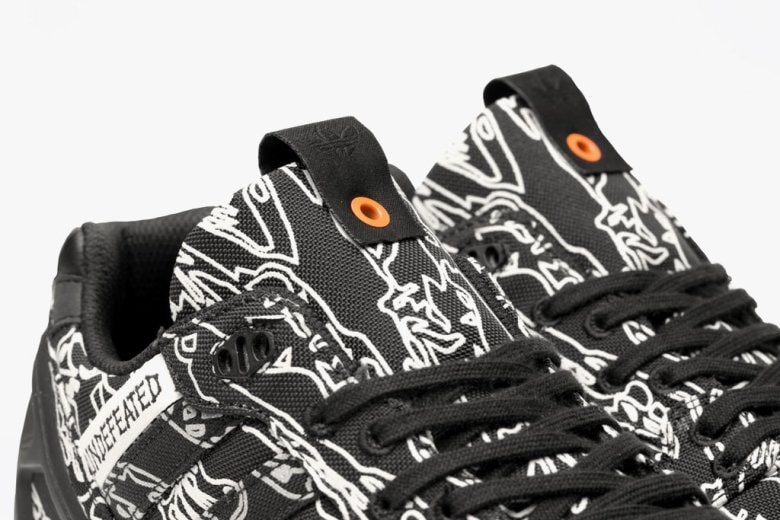 Undefeated x maharishi x adidas Originals Consortium ZX 5000 聯名跑鞋