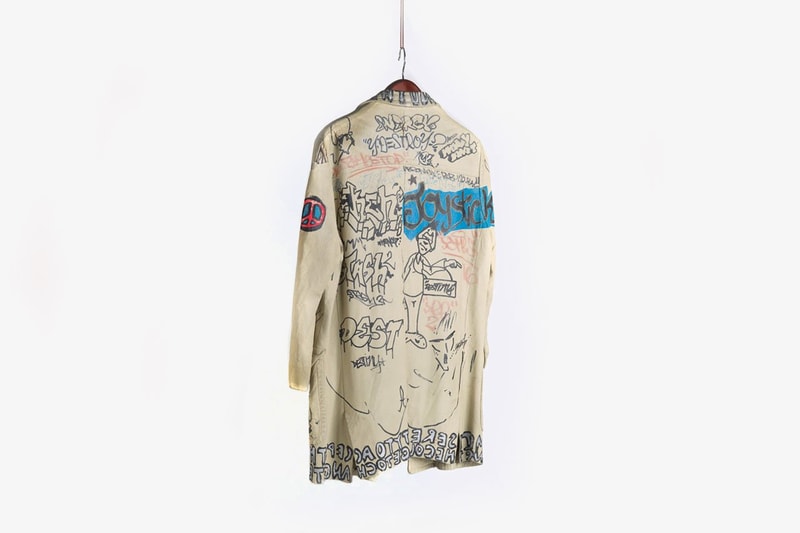 由 Jean-Michel Basquiat 與 Stephen Sprouse 即興創作的夾克日前透過拍賣成功出售