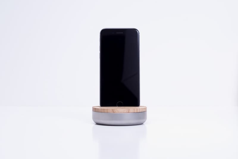Cambium Dock iPhone 6 充電底座