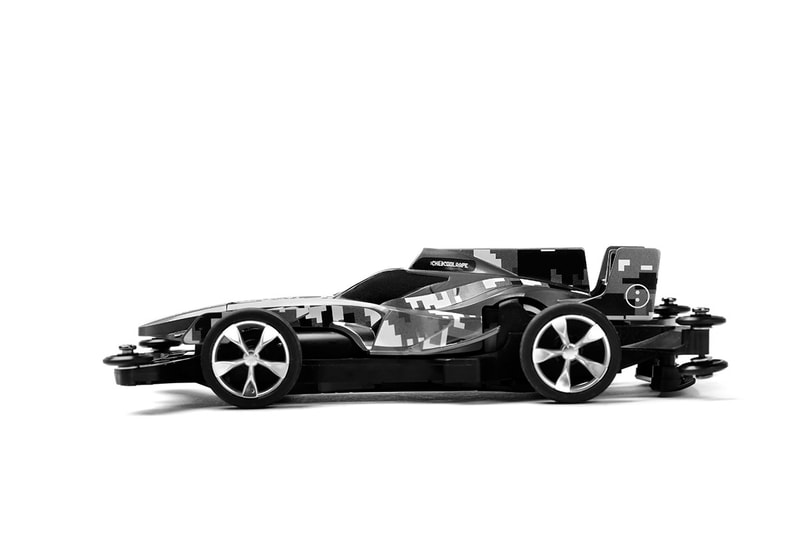 :CHOCOOLATE x AAPE by A Bathing Ape 別注版四驅車模型貼紙