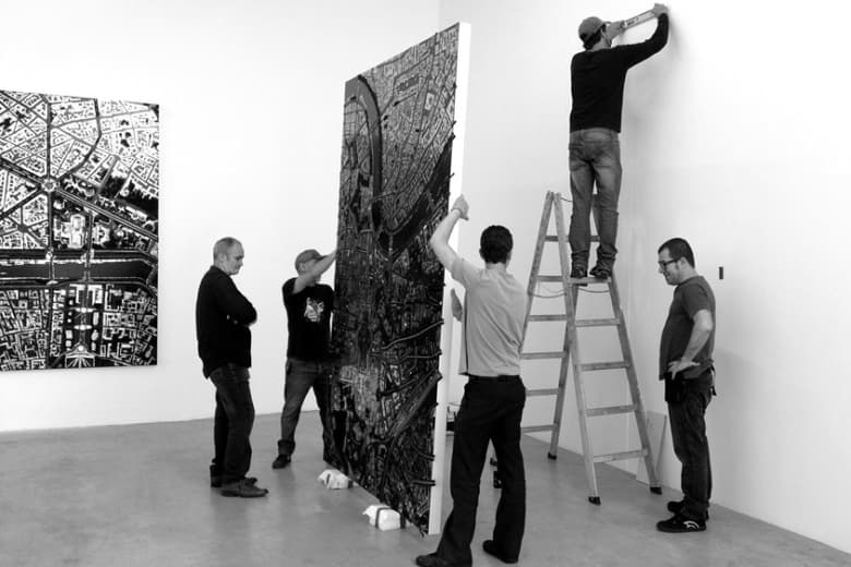 Damien Hirst 藝術作品系列「Black Scalpel Cityscapes」