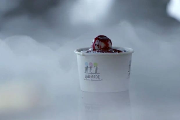 HYPEBEAST Eats: Lab Made 冰淇淋之 Muddy Graveyard 與 Bloody Tears 萬聖節限定口味