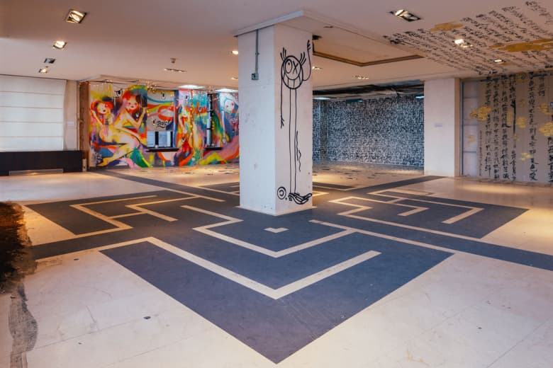 《看穿！》街頭塗鴉藝術展 @ 上海外灘十八號