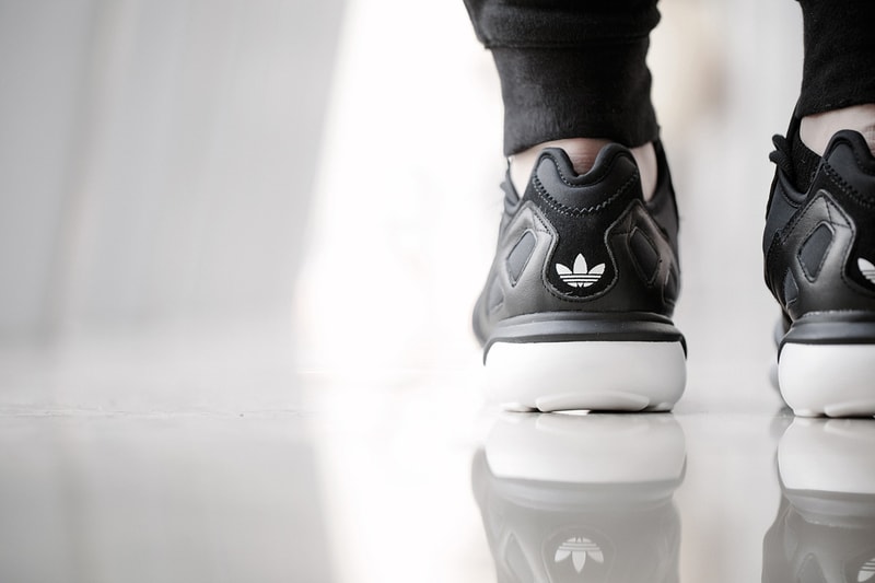 adidas Originals 全球產品設計副總裁 Nic Galway 詳解 Qasa 與 Tubular Runner 兩鞋款間之設計概念區別